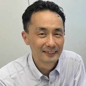 立岩健二